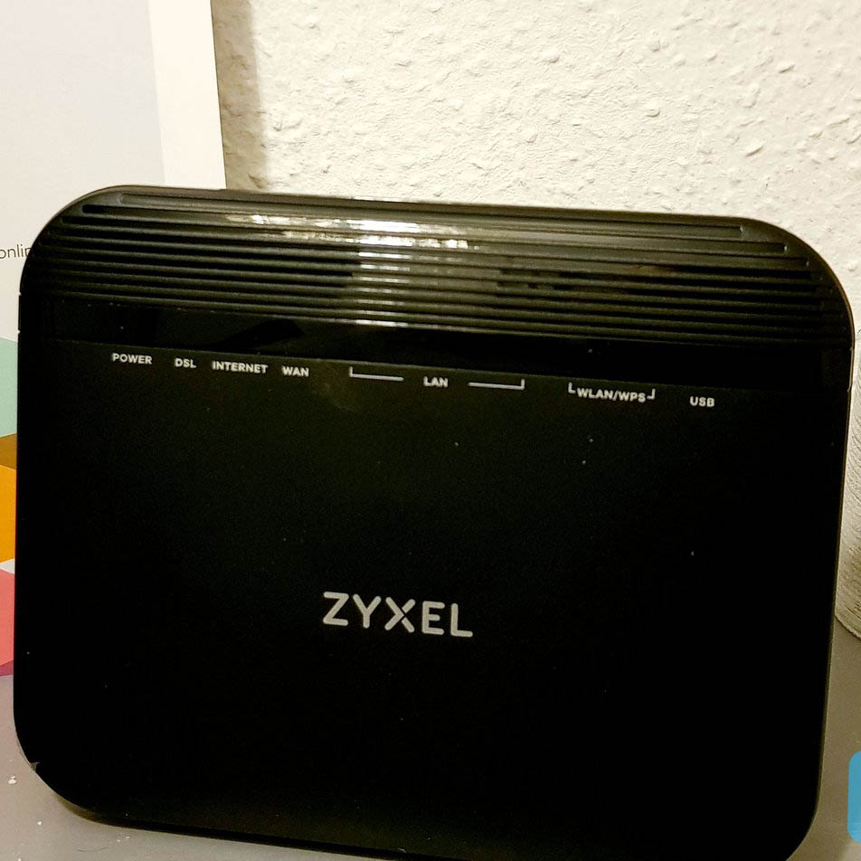 ZyXEL VMG3925-B10C Dual-Band ADSL2 + / VDSL2 Modem