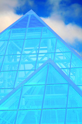 pyramid_blue